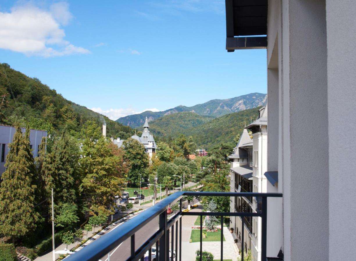 Astra Hotel Călimăneşti 외부 사진